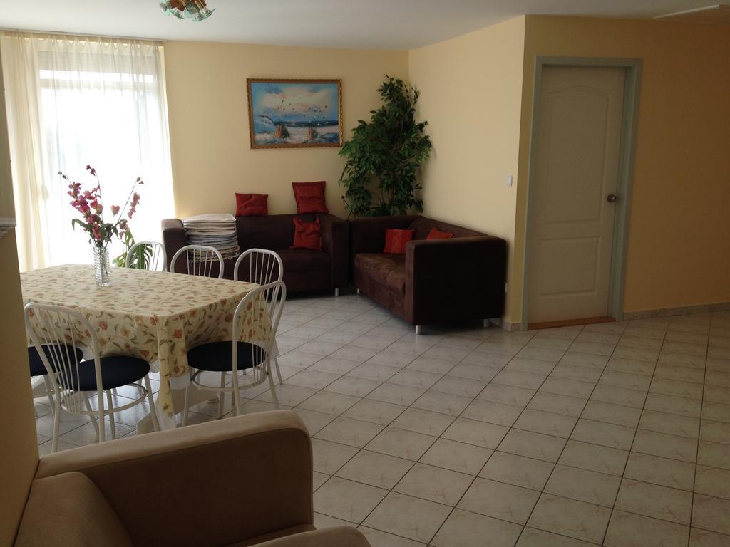 Szaloky Apartmanhaz Gyenesdiás Extérieur photo
