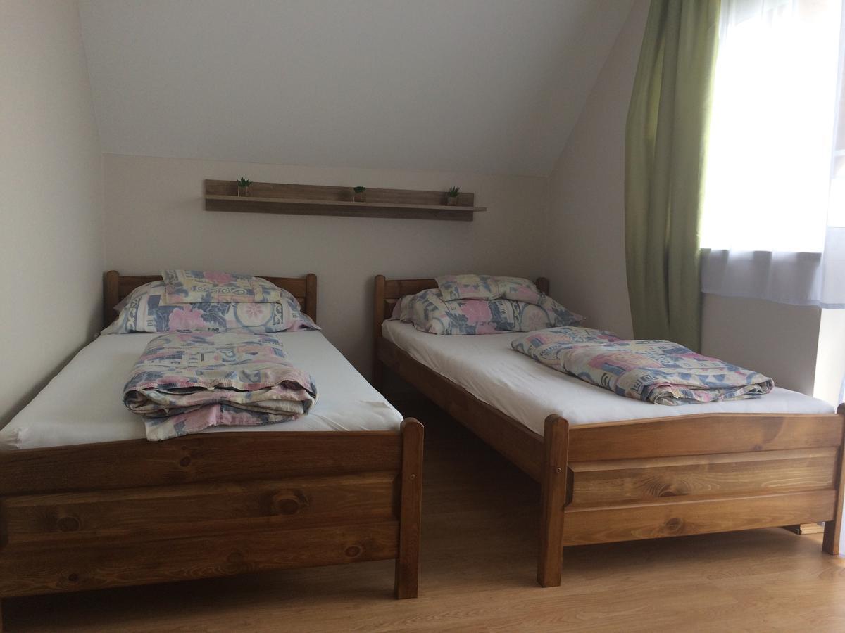 Szaloky Apartmanhaz Gyenesdiás Extérieur photo
