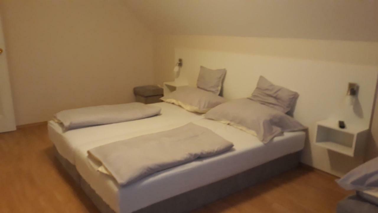 Szaloky Apartmanhaz Gyenesdiás Extérieur photo