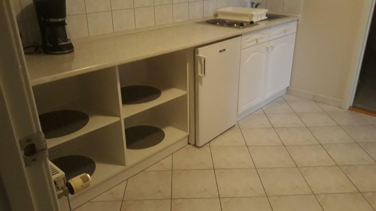 Szaloky Apartmanhaz Gyenesdiás Extérieur photo