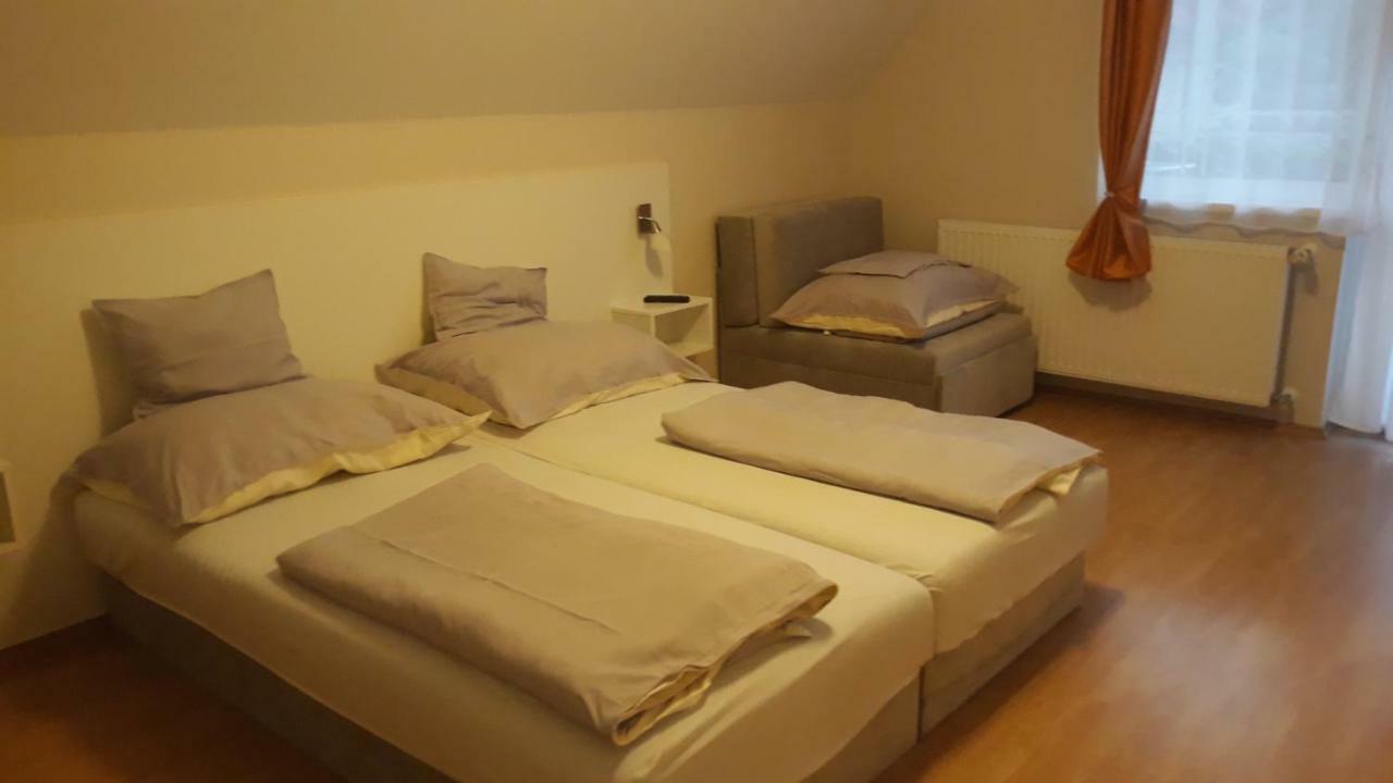 Szaloky Apartmanhaz Gyenesdiás Extérieur photo